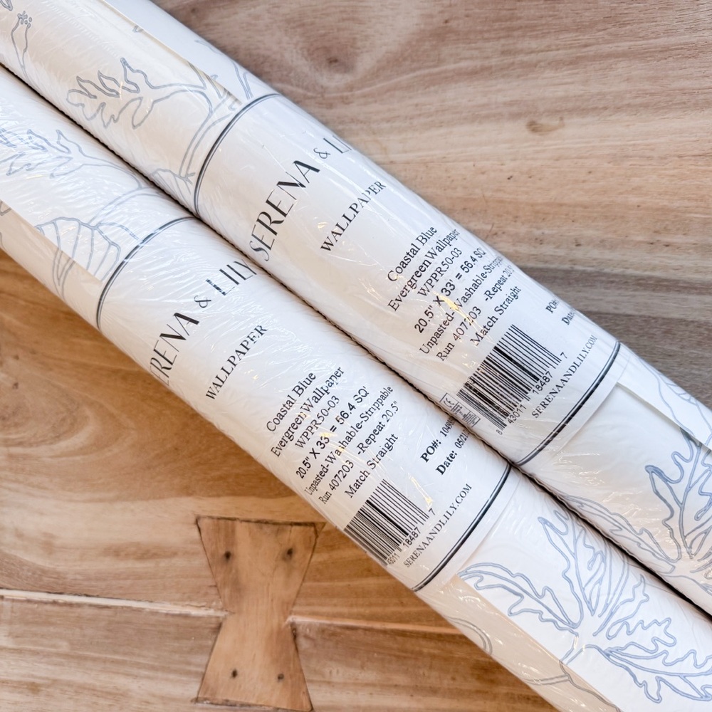 NWT Serena & Lily Summerside wallpaper (Coastal blue)